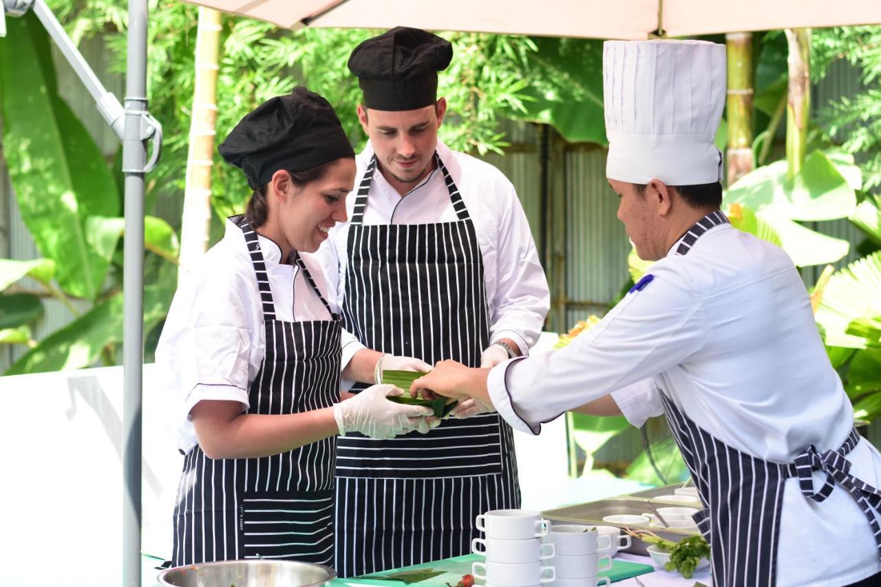 Hillocks Hotel & Spa Siem Reap Exterior photo